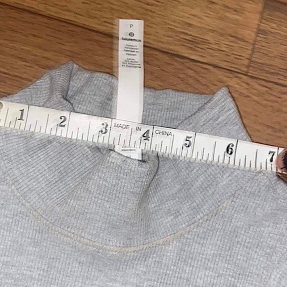 Lululemon - Picture 6 of 6